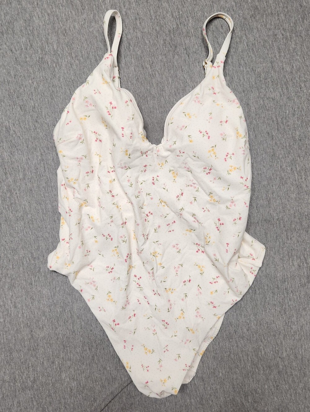 Shade & Shore Women’s Ditsy Floral Plunge Extra‑High‑Leg Cheeky One‑Piece Swim
